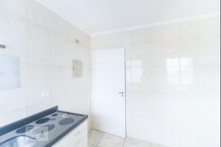 Cozinha de apartamento para alugar com 2 quartos, 58m² em Vila Granada, São Paulo