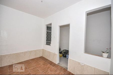 Sala de casa para alugar com 1 quarto, 60m² em Taquara, Rio de Janeiro