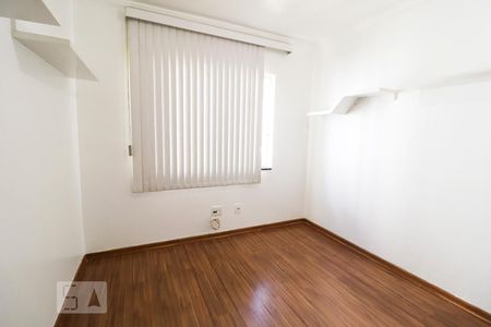 Quarto 2 de apartamento para alugar com 3 quartos, 61m² em Vila dos Alpes, Goiânia