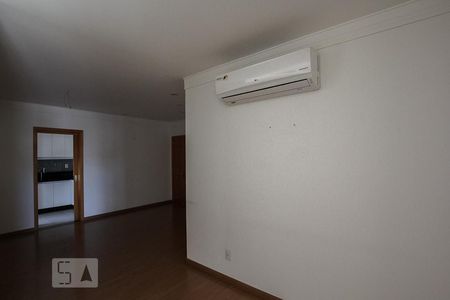 Sala de apartamento para alugar com 2 quartos, 73m² em Vila Itapura, Campinas