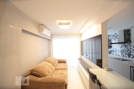 Apartamento para alugar com 2 quartos, 76m² em Recreio dos Bandeirantes, Rio de Janeiro