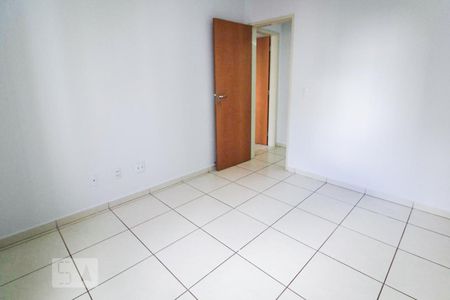 Quarto 1 de apartamento para alugar com 2 quartos, 64m² em Residencial Eldorado, Goiânia