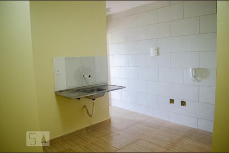 Sala / Cozinha de kitnet/studio para alugar com 1 quarto, 30m² em Vila São José (taguatinga), Brasília