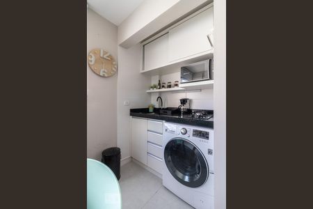 Cozinha de apartamento para alugar com 1 quarto, 35m² em Juvevê, Curitiba