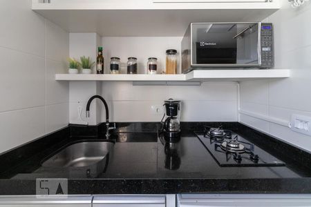 Cozinha de apartamento para alugar com 1 quarto, 35m² em Juvevê, Curitiba