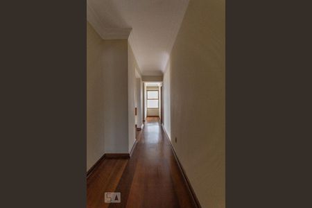 Corredor de apartamento para alugar com 4 quartos, 382m² em Fazenda Morumbi, São Paulo