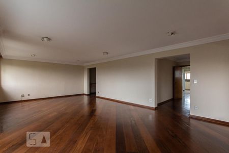 Apartamento à venda com 382m², 4 quartos e 4 vagasSala