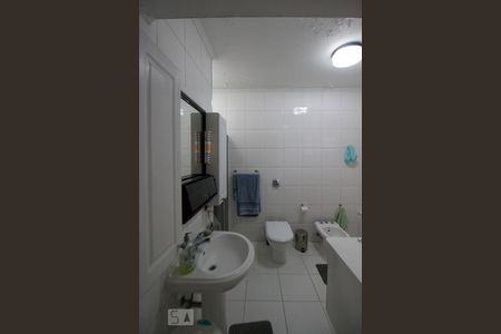 Apartamento para alugar com 315m², 3 quartos e 1 vaga Apartamento para alugar com 315m², 3 quartos e 1 vagaBanheiro