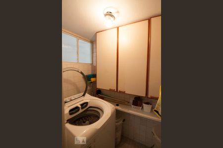 Apartamento para alugar com 315m², 3 quartos e 1 vaga Apartamento para alugar com 315m², 3 quartos e 1 vagaLavanderia