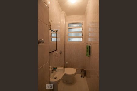 Apartamento para alugar com 315m², 3 quartos e 1 vaga Apartamento para alugar com 315m², 3 quartos e 1 vagaBanheiro de serviço