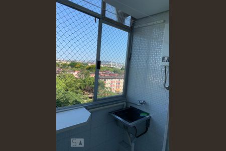 Lavanderia de apartamento para alugar com 2 quartos, 70m² em Humaitá, Porto Alegre