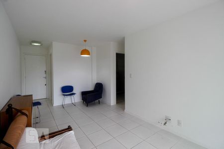 Sala de apartamento para alugar com 3 quartos, 106m² em Recreio dos Bandeirantes, Rio de Janeiro