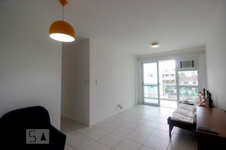 Sala de apartamento para alugar com 3 quartos, 106m² em Recreio dos Bandeirantes, Rio de Janeiro