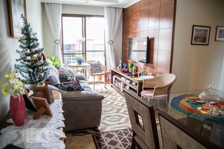 Sala de apartamento à venda com 3 quartos, 54m² em Vila Araguaia, São Paulo