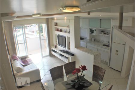 Sala/Cozinha de apartamento para alugar com 3 quartos, 170m² em Cachoeira do Bom Jesus, Florianópolis