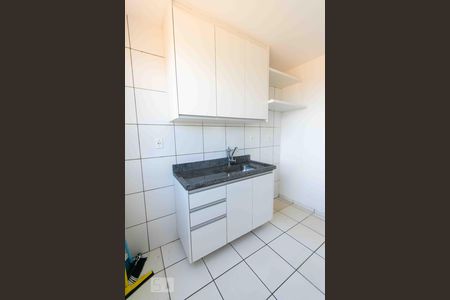 Cozinha de apartamento para alugar com 2 quartos, 45m² em Samambaia Norte (samambaia), Brasília