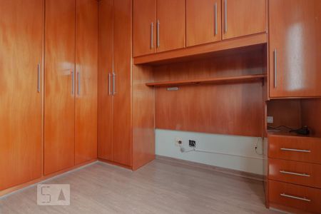 Quarto 1 de apartamento para alugar com 2 quartos, 60m² em Jardim Santa Emília, São Paulo