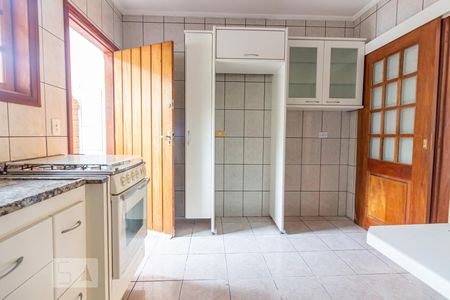 Cozinha de casa de condomínio para alugar com 2 quartos, 80m² em Vila Gomes, São Paulo