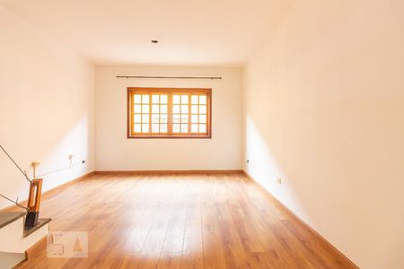 Sala de casa de condomínio para alugar com 2 quartos, 80m² em Vila Gomes, São Paulo