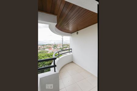 Sacada de apartamento à venda com 3 quartos, 90m² em Vila Madalena, São Paulo