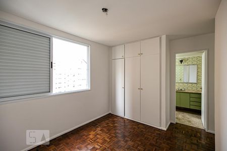 Suíte  de apartamento para alugar com 3 quartos, 100m² em Moema, São Paulo