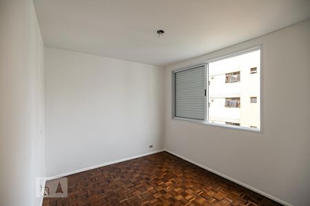 Suíte  de apartamento para alugar com 3 quartos, 100m² em Moema, São Paulo