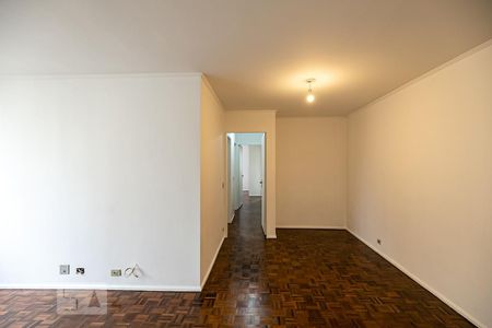 Sala de apartamento para alugar com 3 quartos, 100m² em Moema, São Paulo