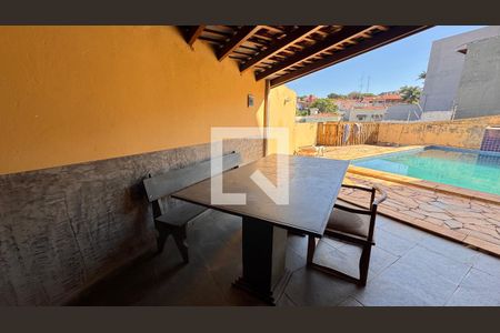 Casa para alugar com 440m², 8 quartos e 2 vagas Casa para alugar com 440m², 8 quartos e 2 vagasChurrasqueira