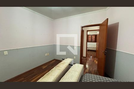 Casa para alugar com 440m², 8 quartos e 2 vagas Casa para alugar com 440m², 8 quartos e 2 vagasQuarto 2 Casa 1
