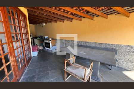 Casa para alugar com 440m², 8 quartos e 2 vagas Casa para alugar com 440m², 8 quartos e 2 vagasChurrasqueira