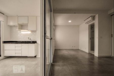 Varanda de kitnet/studio para alugar com 1 quarto, 37m² em Vila Cordeiro, São Paulo