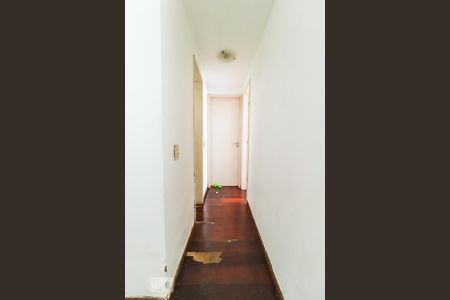 Corredor de apartamento para alugar com 3 quartos, 70m² em Taquara, Rio de Janeiro