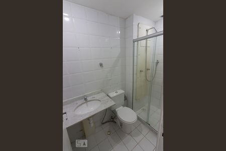 Banheiro de apartamento para alugar com 2 quartos, 50m² em Pechincha, Rio de Janeiro