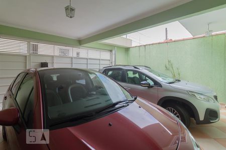 Garagem de casa à venda com 3 quartos, 150m² em Vila Moinho Velho, São Paulo