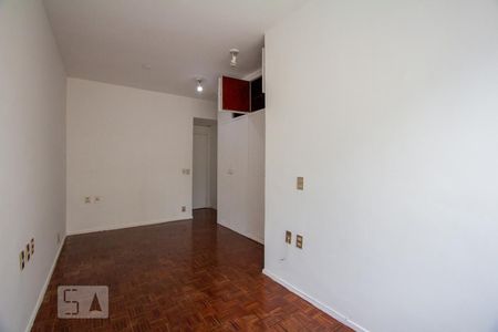Suite de apartamento para alugar com 2 quartos, 75m² em Humaitá, Rio de Janeiro