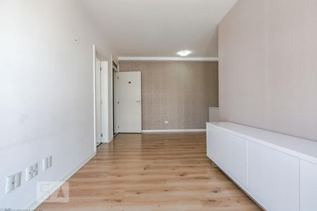 Apartamento para alugar com 3 quartos, 64m² em Cristo Rei, Curitiba