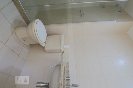 Banheiro comum  de apartamento para alugar com 3 quartos, 86m² em Freguesia (jacarepaguá), Rio de Janeiro