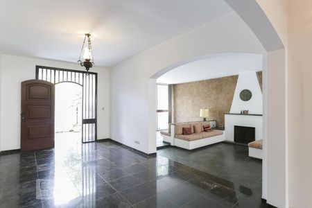Sala de casa à venda com 4 quartos, 387m² em Vila Madalena, São Paulo