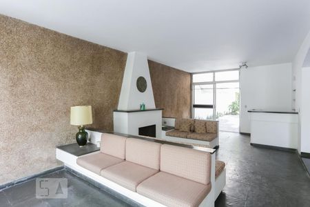 Sala de casa à venda com 4 quartos, 387m² em Vila Madalena, São Paulo