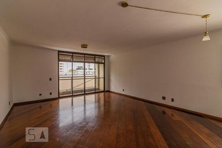 Apartamento à venda com 190m², 4 quartos e 2 vagasSala