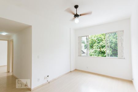 Sala de apartamento para alugar com 2 quartos, 78m² em Pechincha, Rio de Janeiro