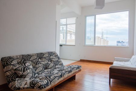 Sala/Cozinha de kitnet/studio para alugar com 1 quarto, 30m² em Centro, Rio de Janeiro