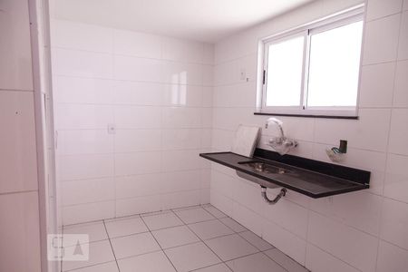 Cozinha de casa de condomínio para alugar com 2 quartos, 70m² em Todos Os Santos, Rio de Janeiro