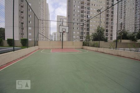 Quadra de Basquete de apartamento à venda com 2 quartos, 57m² em Umuarama, Osasco