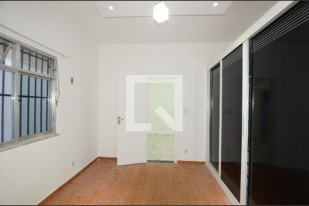 Quarto 1 de casa à venda com 2 quartos, 130m² em Irajá, Rio de Janeiro