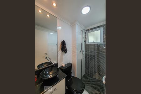 Banheiro  de apartamento à venda com 3 quartos, 111m² em Vila Vermelha, São Paulo
