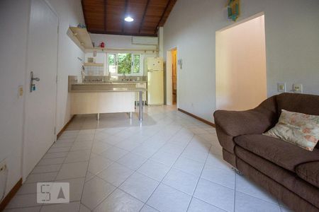 Apartamento para alugar com 2 quartos, 77m² em Lagoa da Conceição, Florianópolis