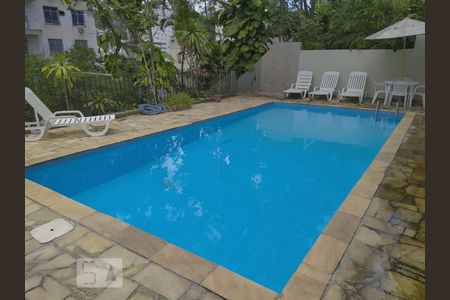 Piscina de apartamento à venda com 2 quartos, 90m² em Centro, Niterói