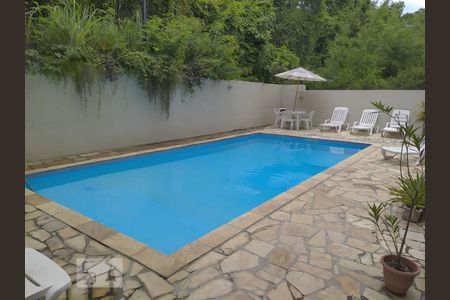 Piscina de apartamento à venda com 2 quartos, 90m² em Centro, Niterói