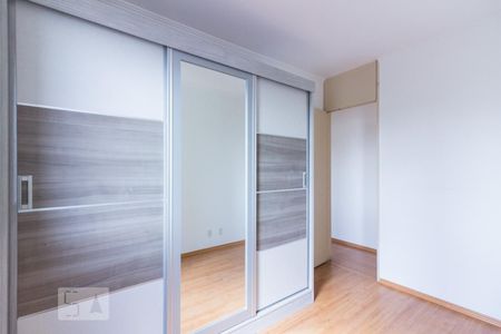 Quarto 1 de apartamento para alugar com 2 quartos, 48m² em Vila Cruz das Almas, São Paulo